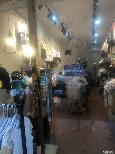 转让松岗服装店生意 接收当天收益