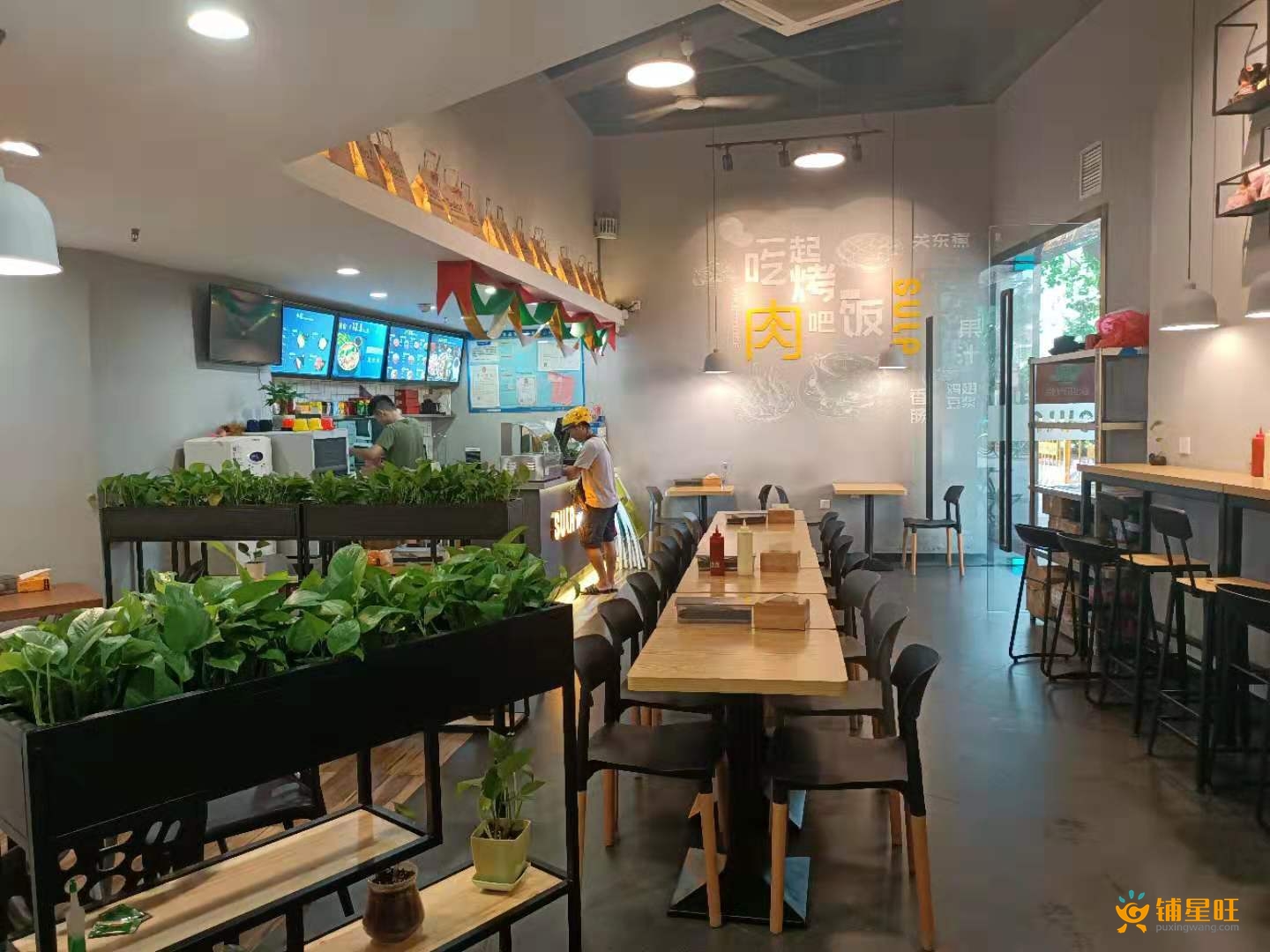 罗湖文锦地铁口餐馆转让