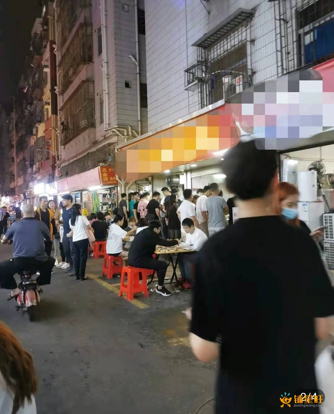 南山西丽地铁口食街全天人流餐饮旺铺转让