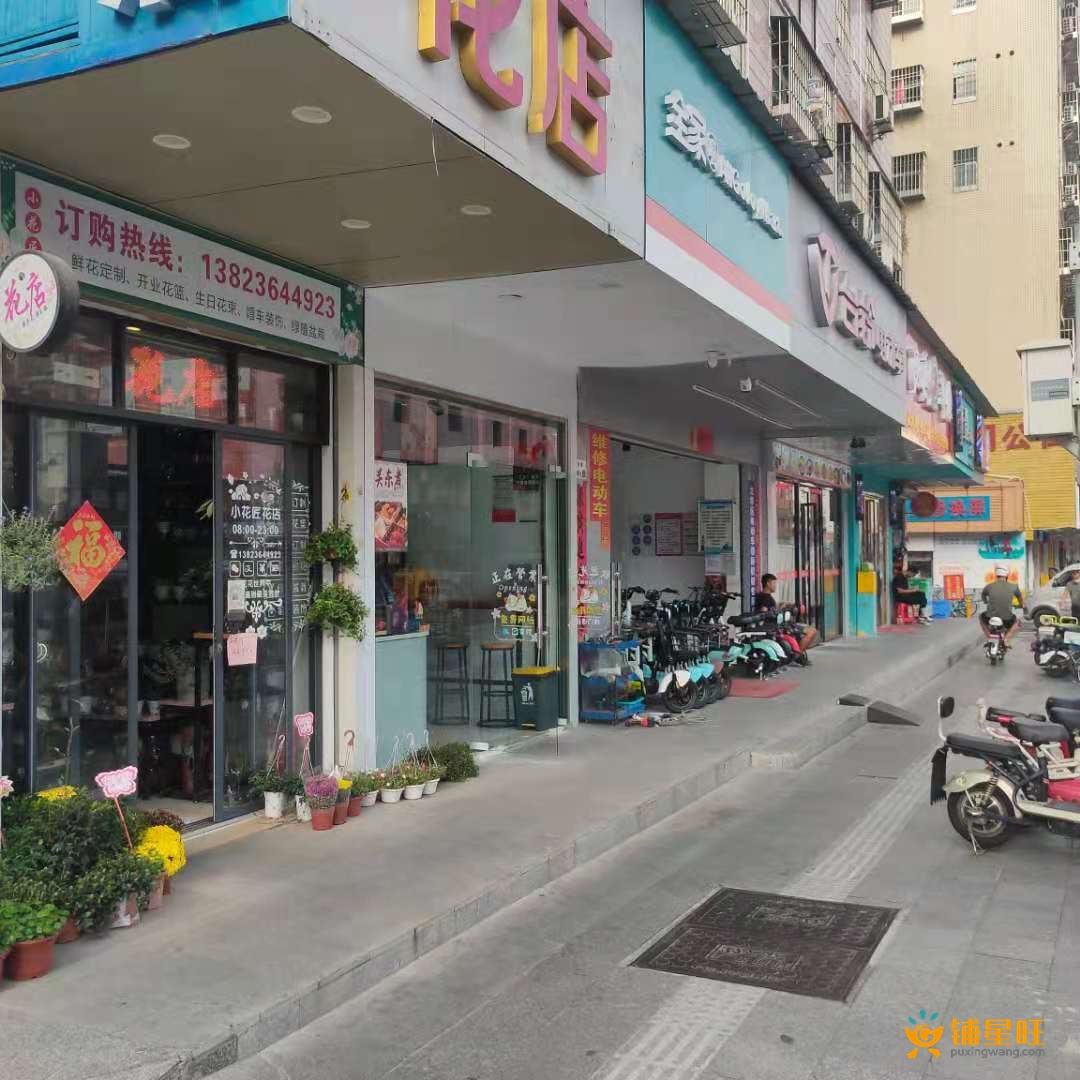 龙华民治地铁口商业街便利店转让（可空铺）