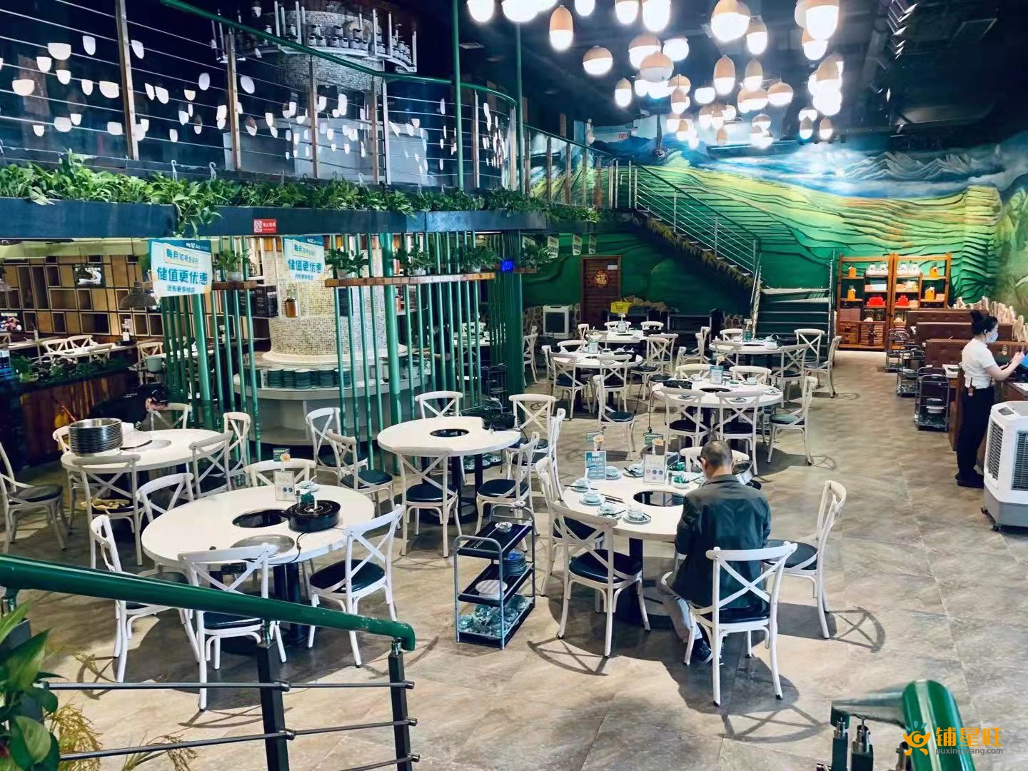 南山桃园路地铁口临街餐饮转让/有停车场