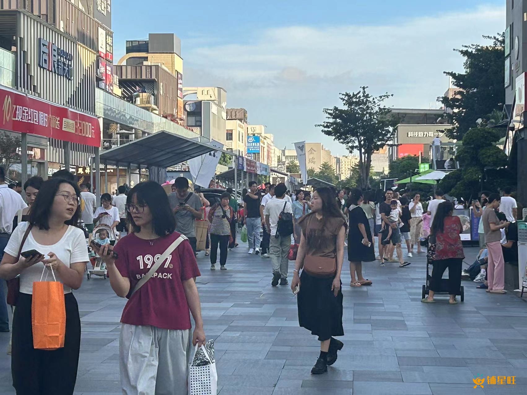 龙华大浪商业中心餐饮外摆旺铺转让