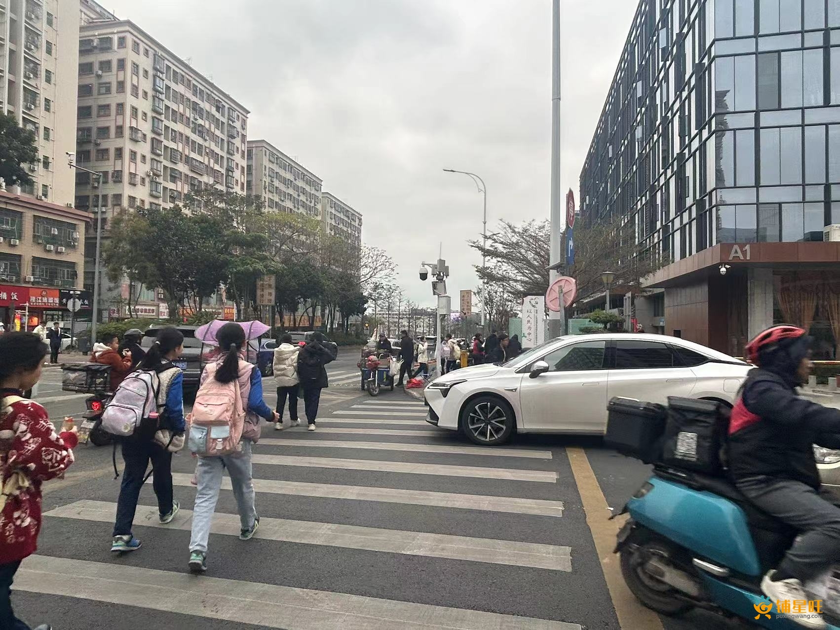 福永双地铁口精装修餐厅转让