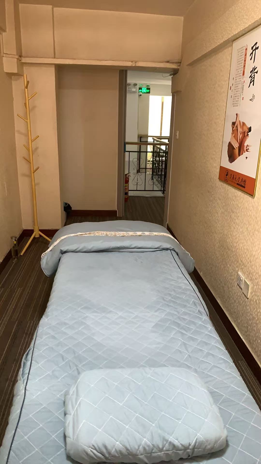 西乡农批市场对面足疗店转让